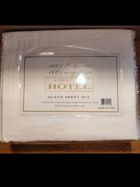 NIP Fine Deluxe Hotel 100% Microfiber Queen Sheet Set Crisp White Soft Bedding